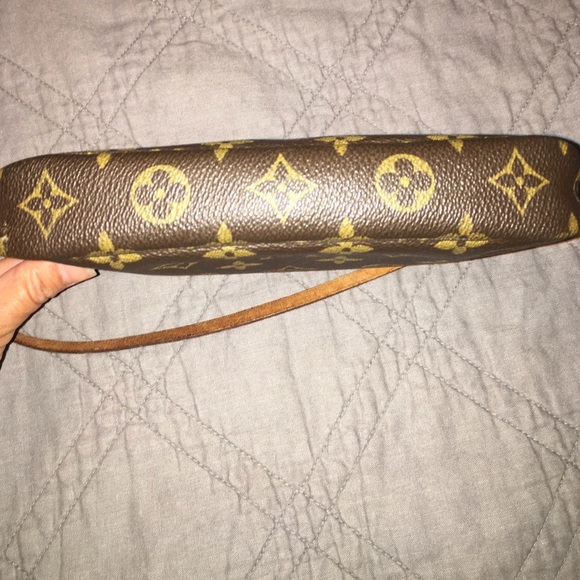 Louis Vuitton pochette - Picture 4 of 8